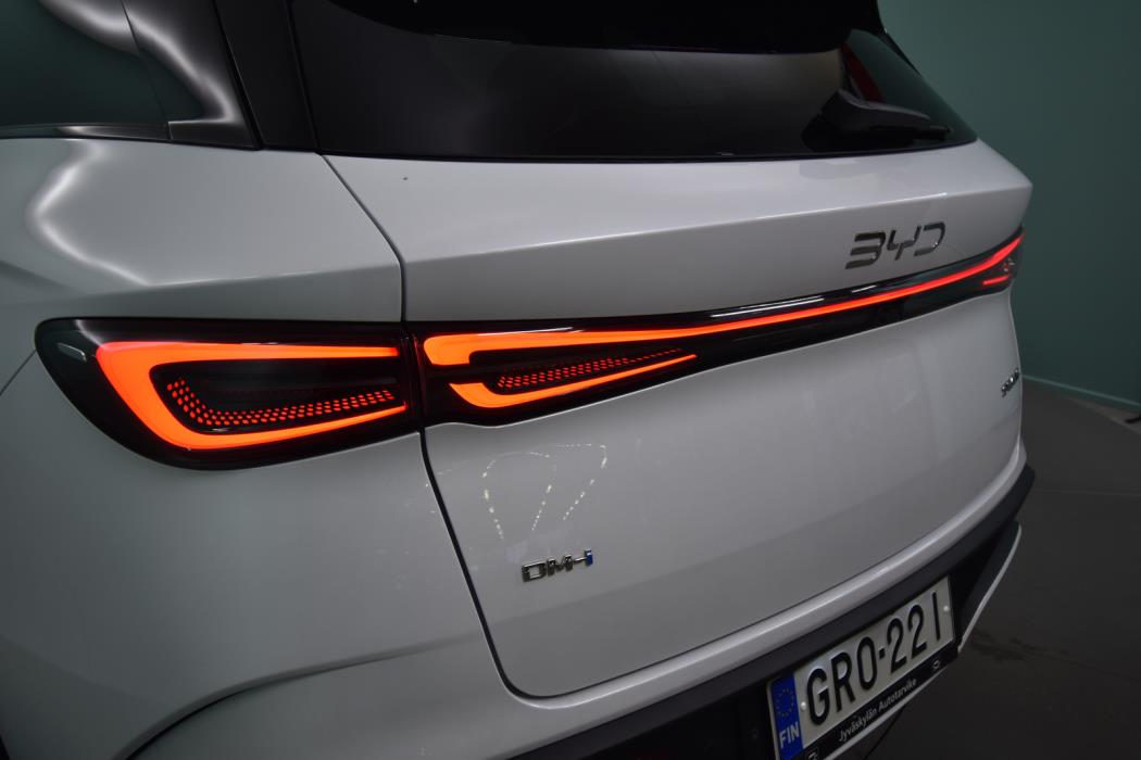 BYD Seal 6 DM-i 2025