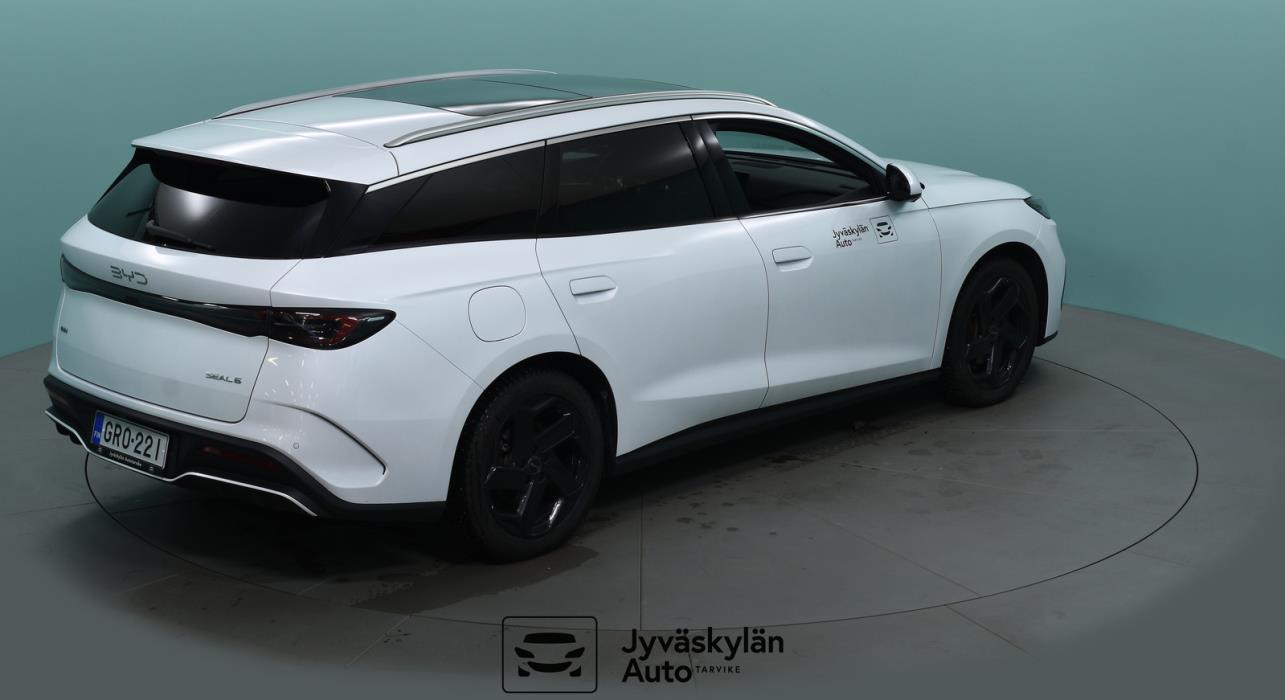 BYD Seal 6 DM-i 2025