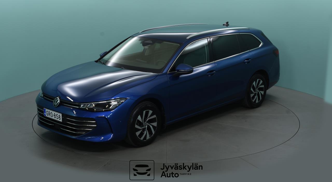 VOLKSWAGEN Passat 2024