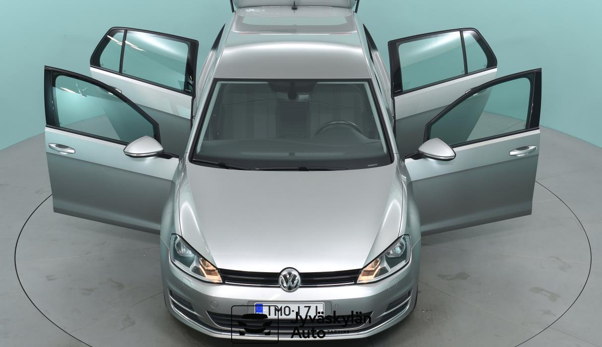 VOLKSWAGEN Golf 2016