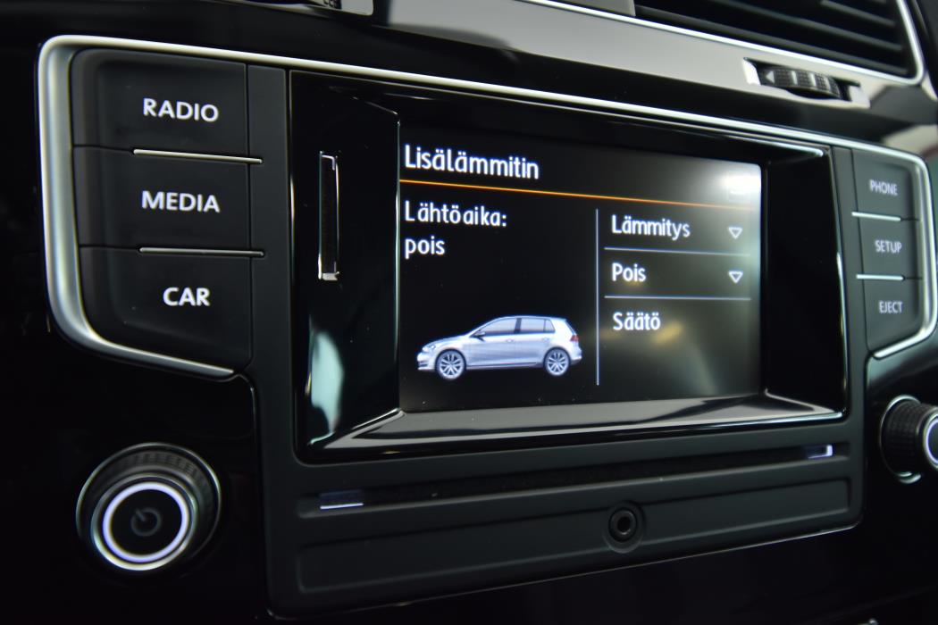 VOLKSWAGEN Golf 2016