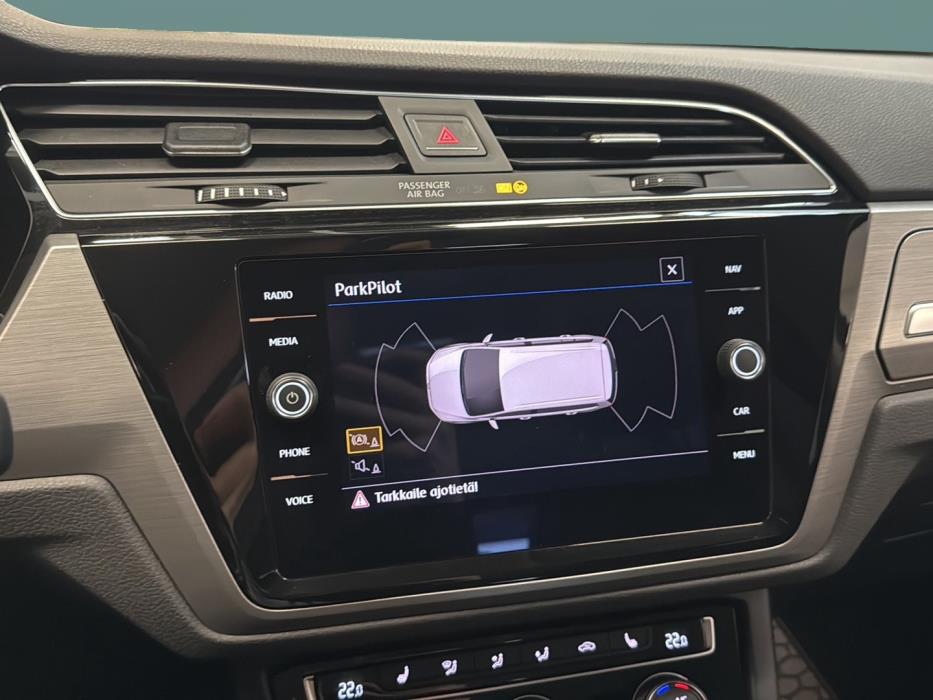 VOLKSWAGEN Touran 2018