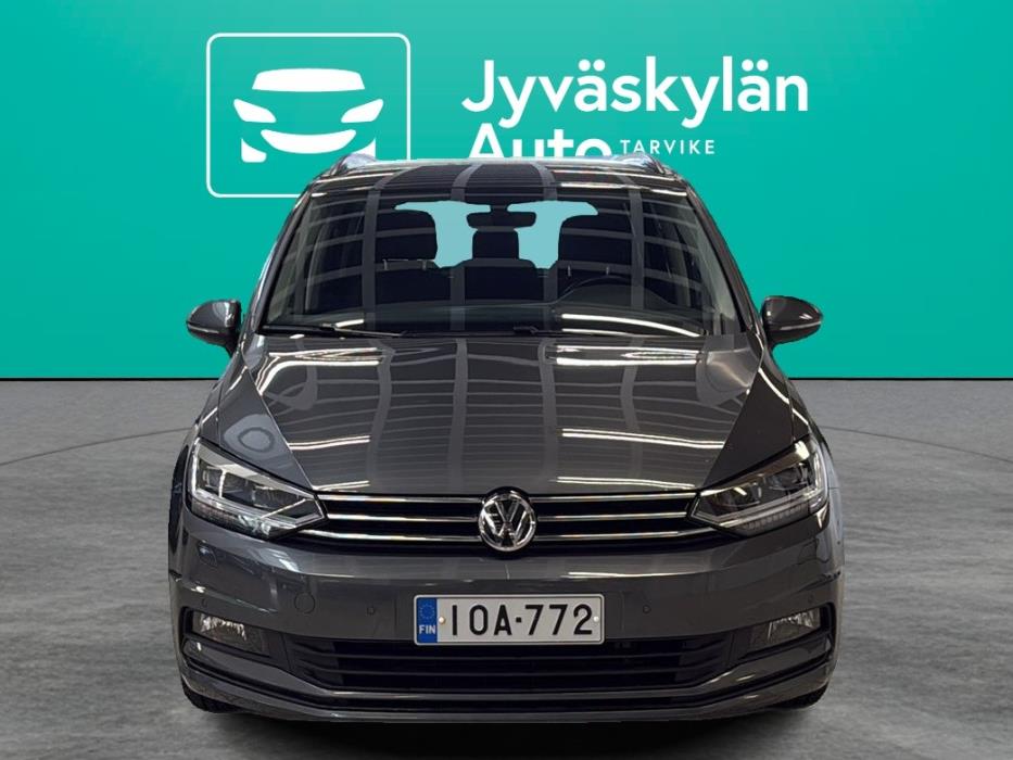 VOLKSWAGEN Touran 2018