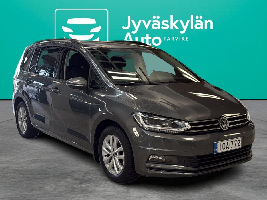 VOLKSWAGEN Touran 2018