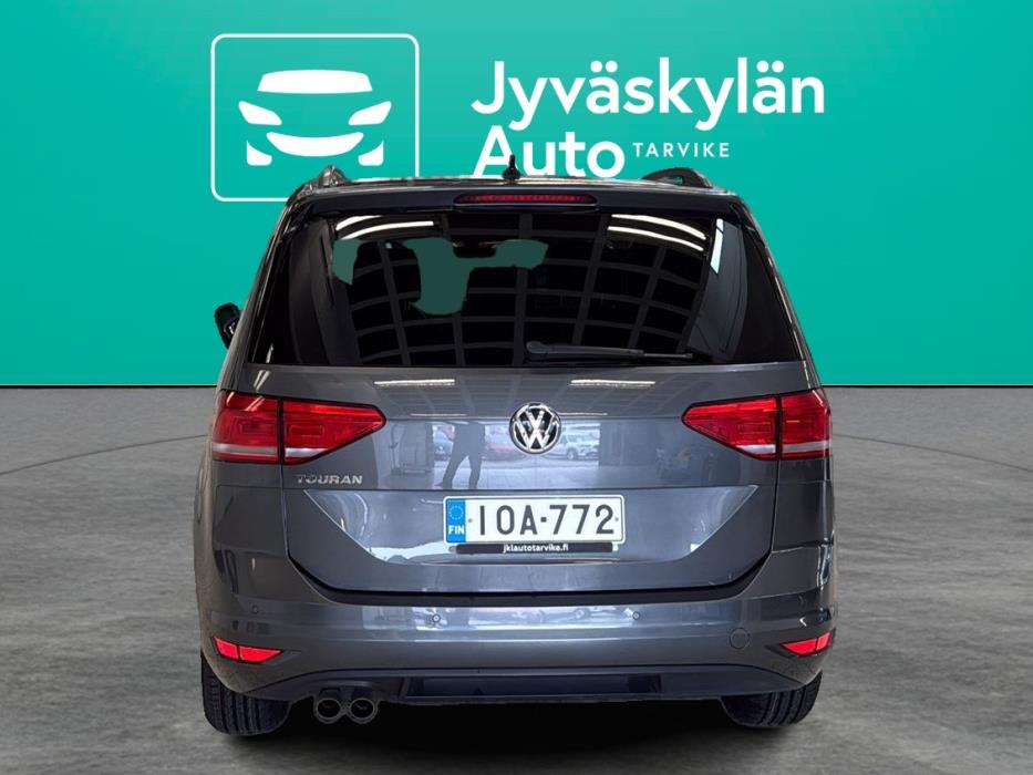 VOLKSWAGEN Touran 2018