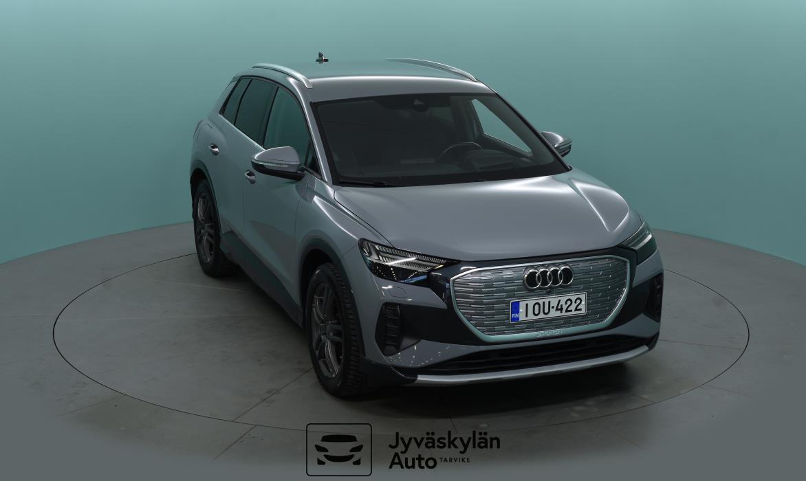 AUDI Q4 e-tron 2021
