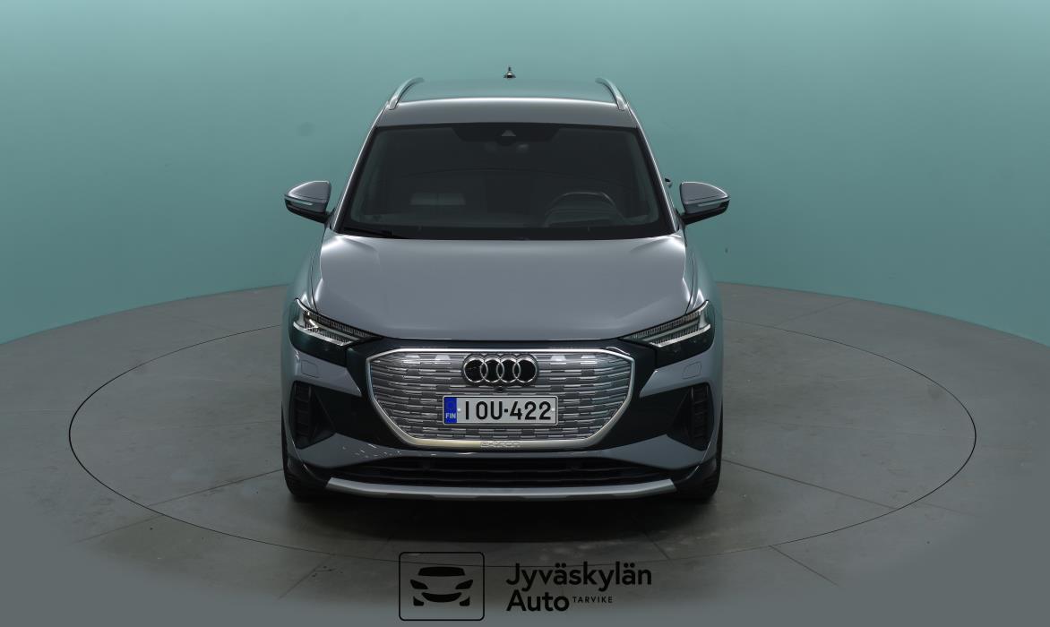 AUDI Q4 e-tron 2021