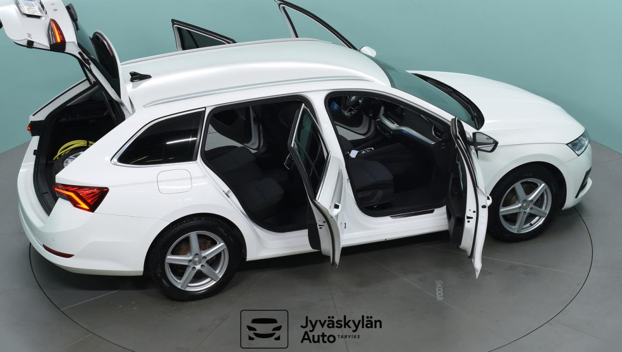 SKODA Octavia 2021