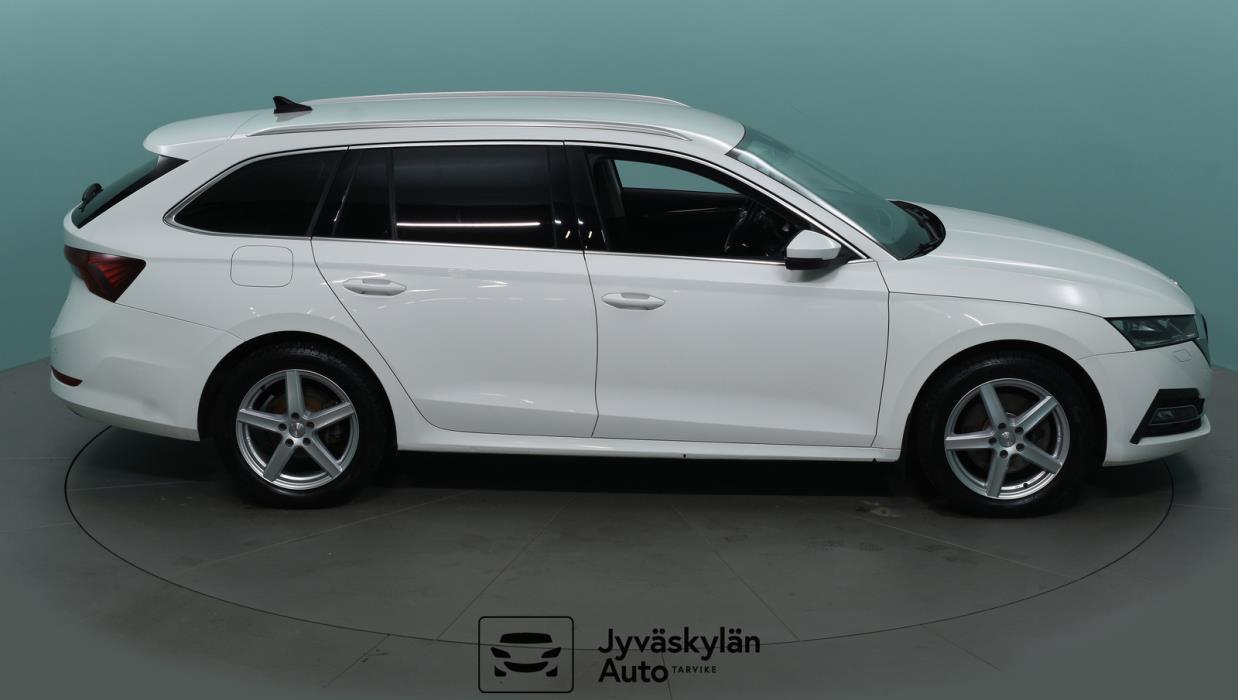 SKODA Octavia 2021