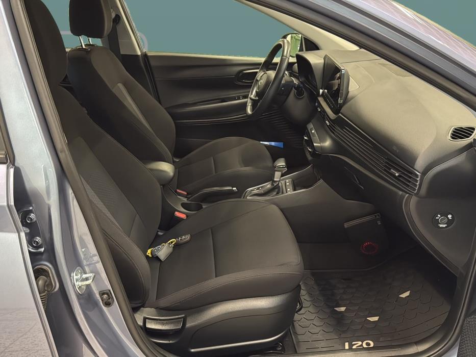 HYUNDAI i20 Hatchback 2025