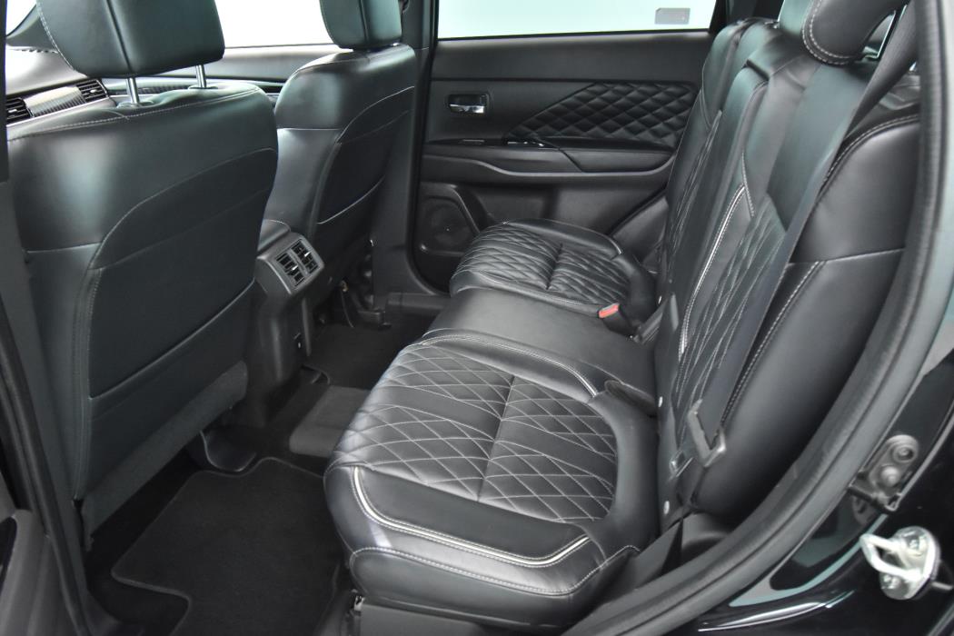 MITSUBISHI Outlander PHEV 2021