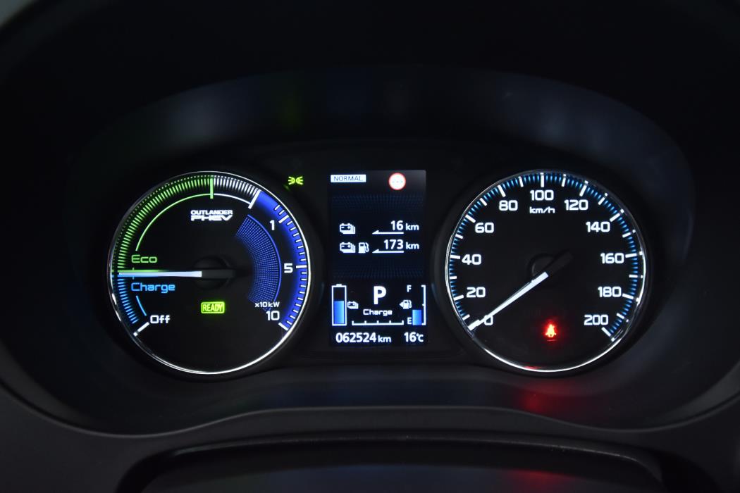 MITSUBISHI Outlander PHEV 2021