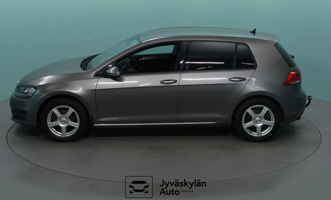 VOLKSWAGEN Golf 2015