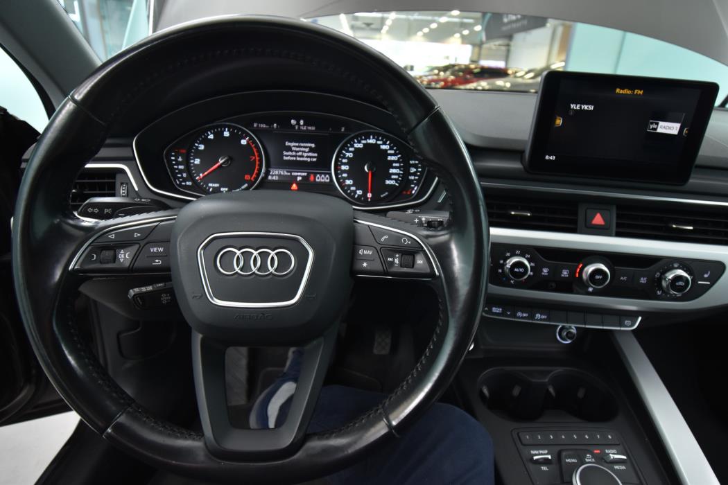 AUDI A4 2017