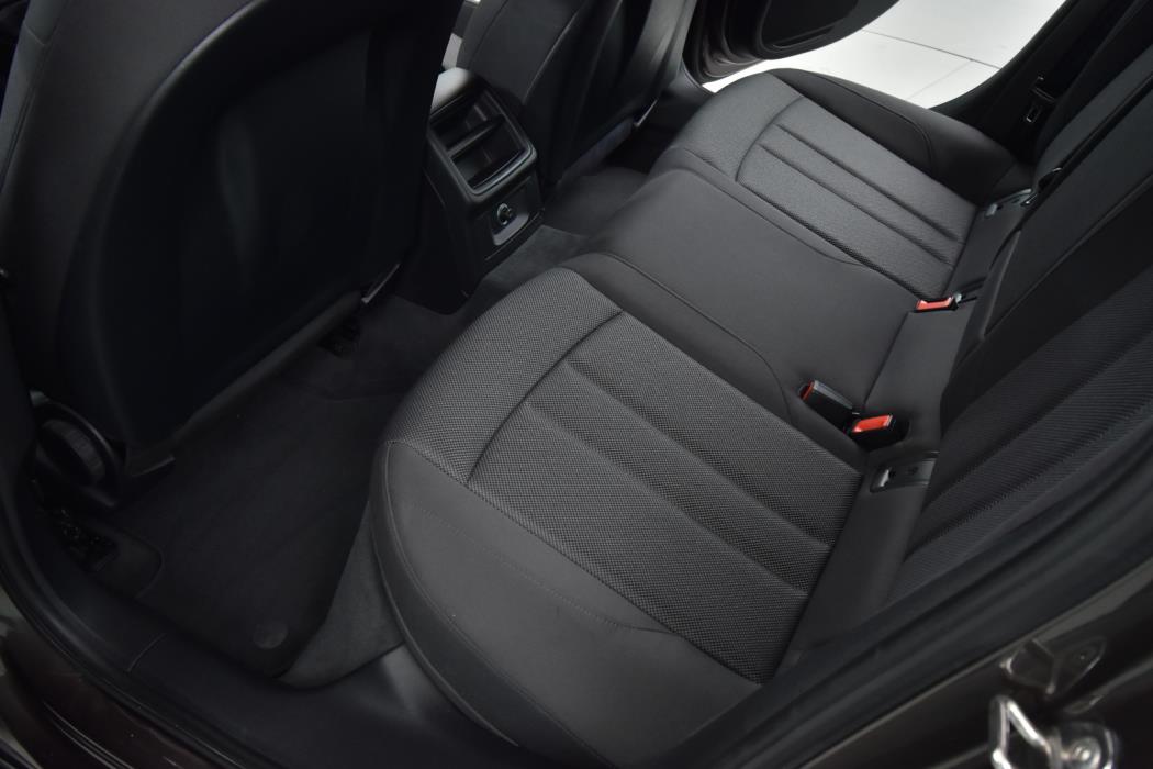 AUDI A4 2017