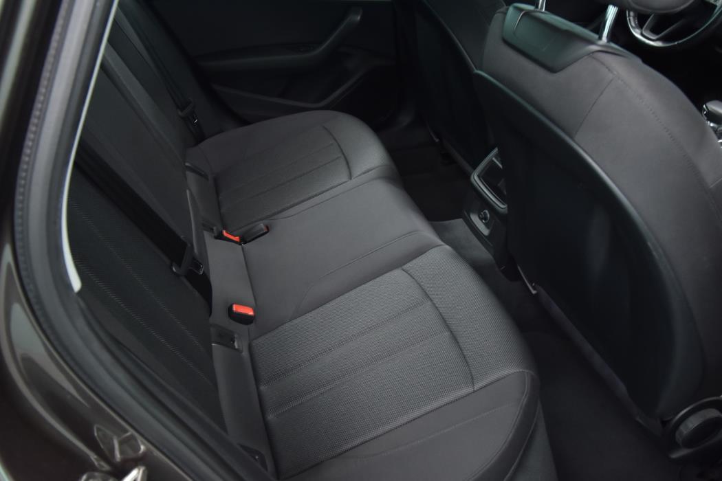 AUDI A4 2017
