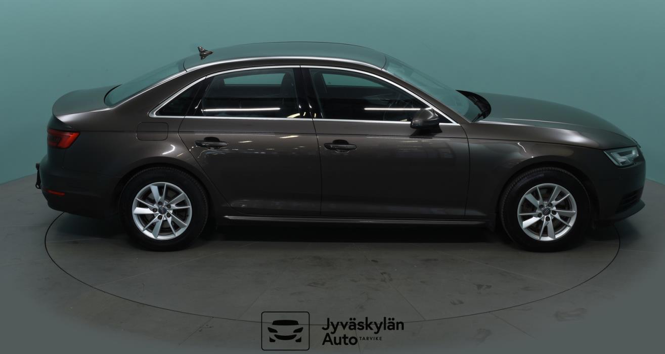 AUDI A4 2017
