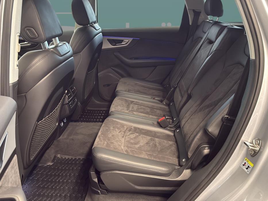 AUDI Q7 2018
