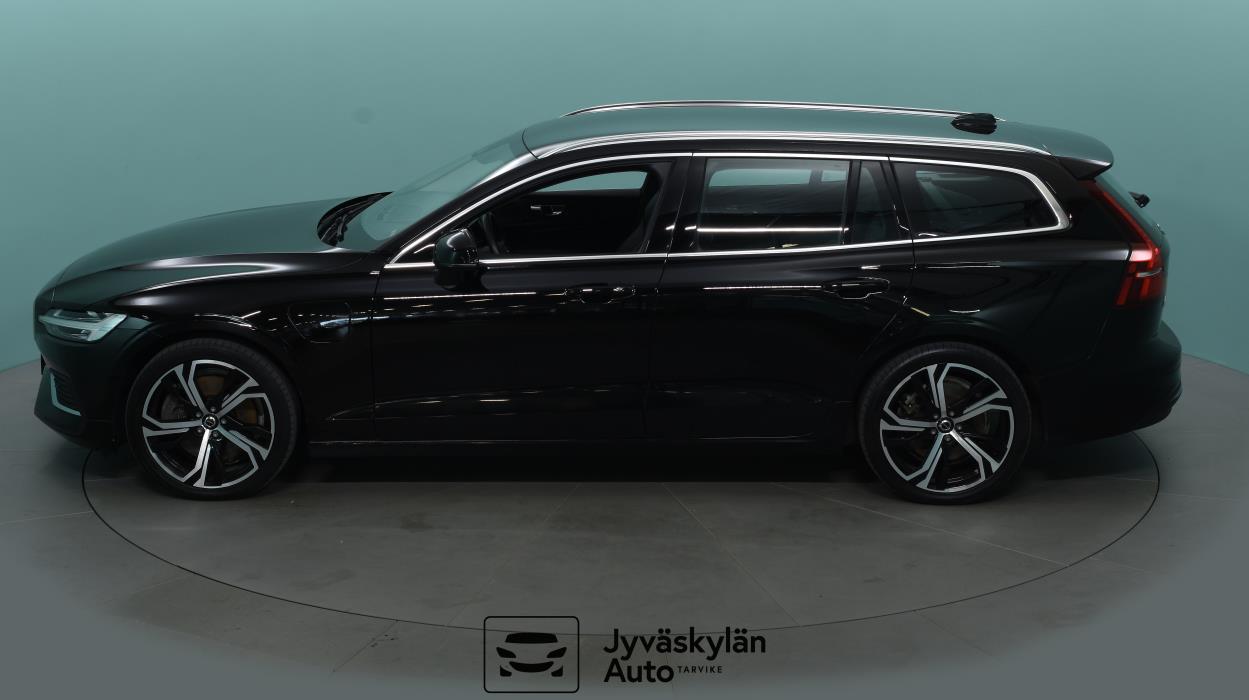 VOLVO V60 2022
