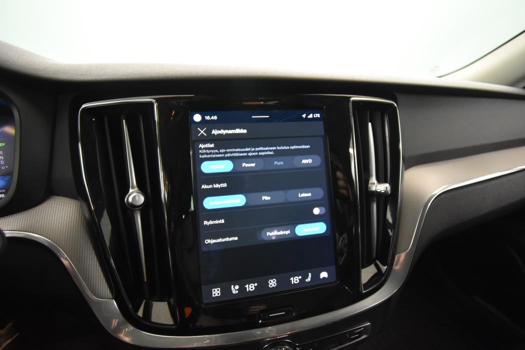 VOLVO V60 2022