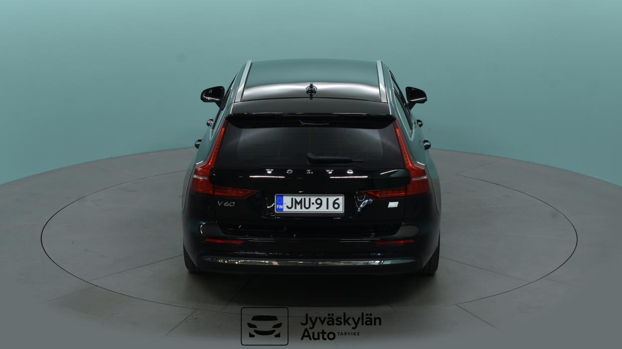 VOLVO V60 2022