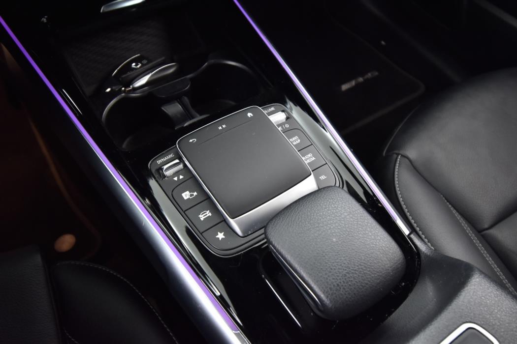 MERCEDES-BENZ EQB 2022