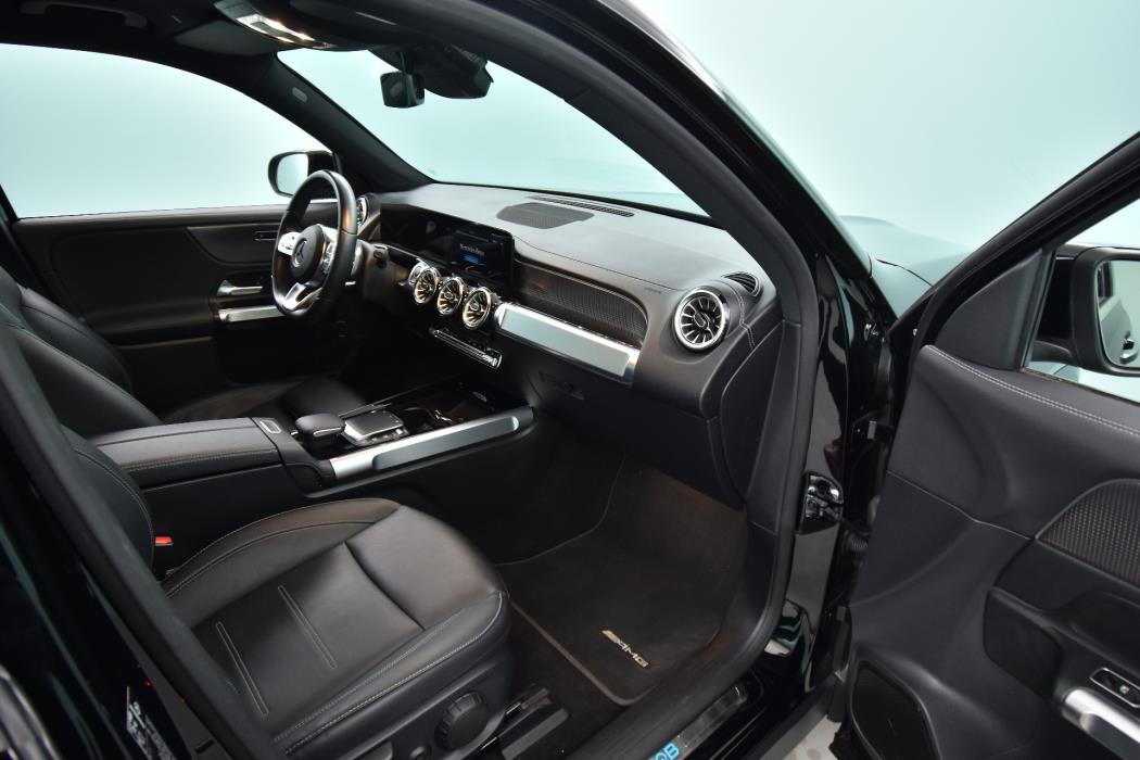 MERCEDES-BENZ EQB 2022