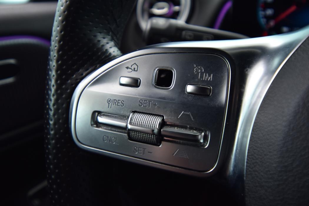 MERCEDES-BENZ EQB 2022