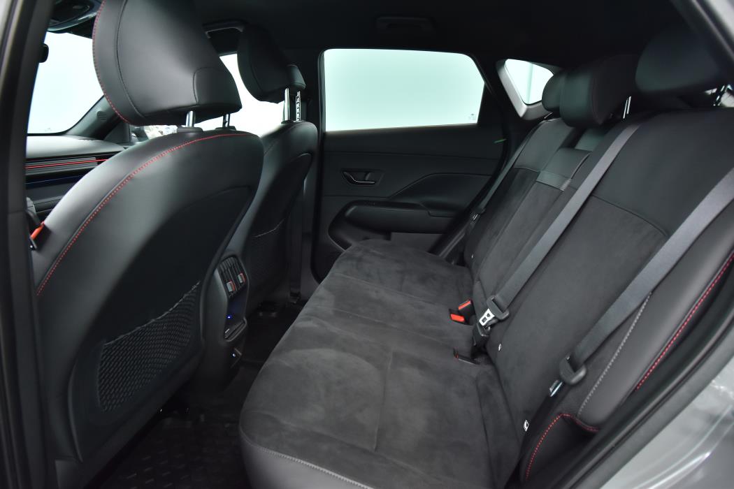 HYUNDAI KONA Electric 2025