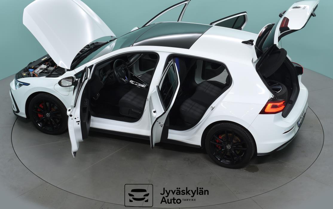 VOLKSWAGEN Golf 2022