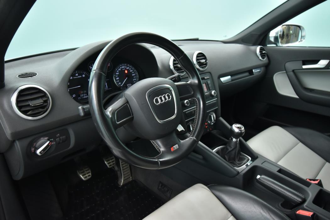 AUDI S3 2012
