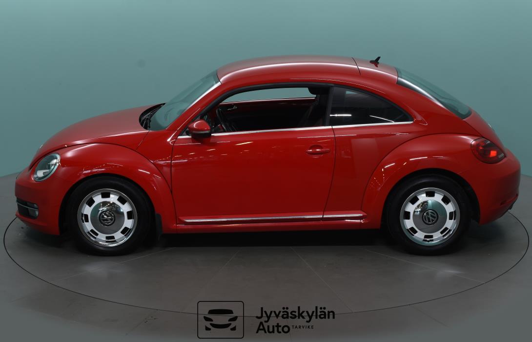VOLKSWAGEN Beetle 2013