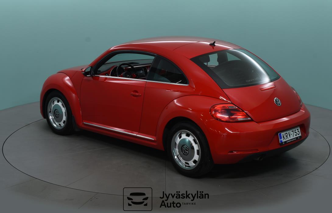 VOLKSWAGEN Beetle 2013