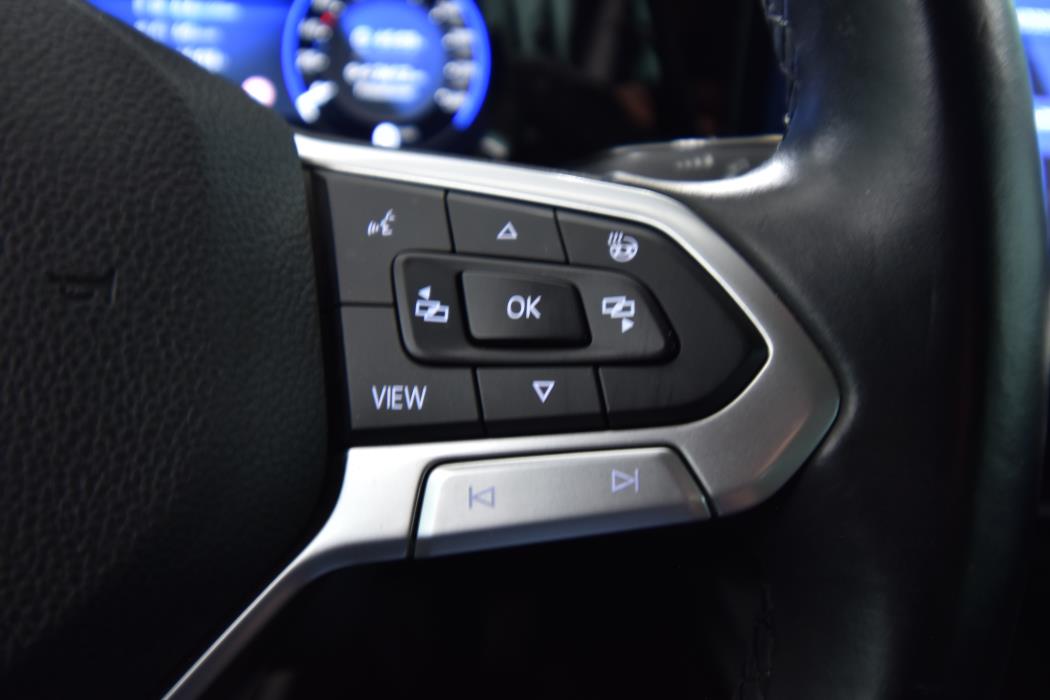 VOLKSWAGEN Golf 2020