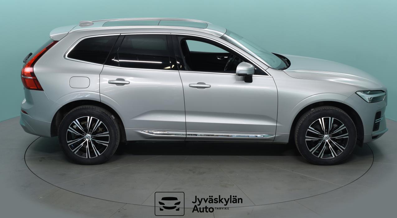 VOLVO XC60 2021