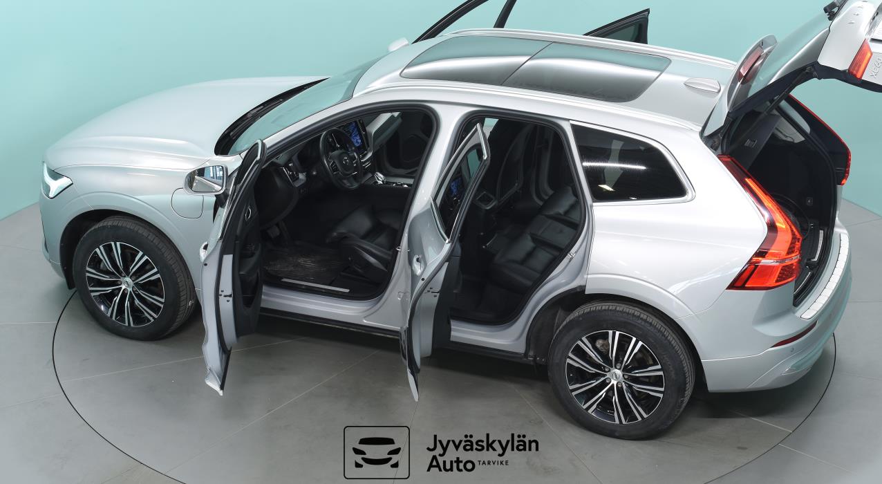 VOLVO XC60 2021