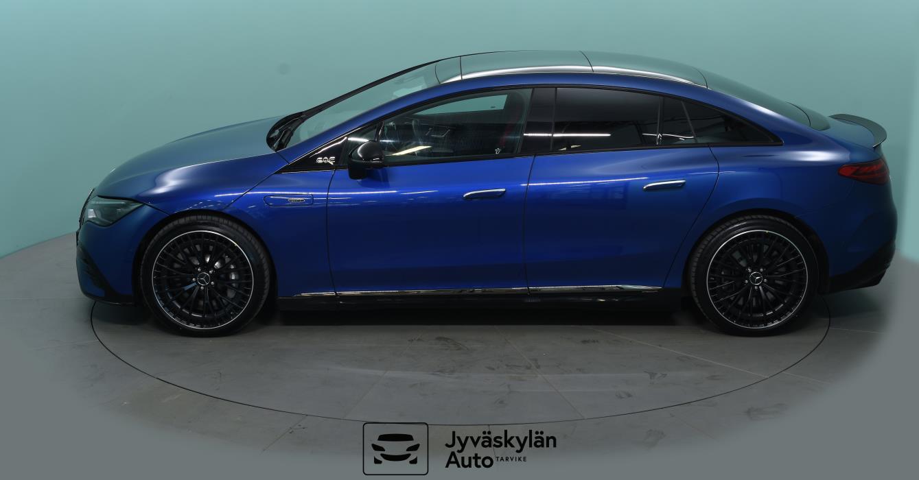 MERCEDES-BENZ EQE 2022