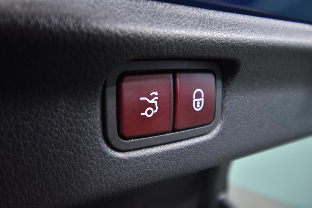 MERCEDES-BENZ EQE 2022