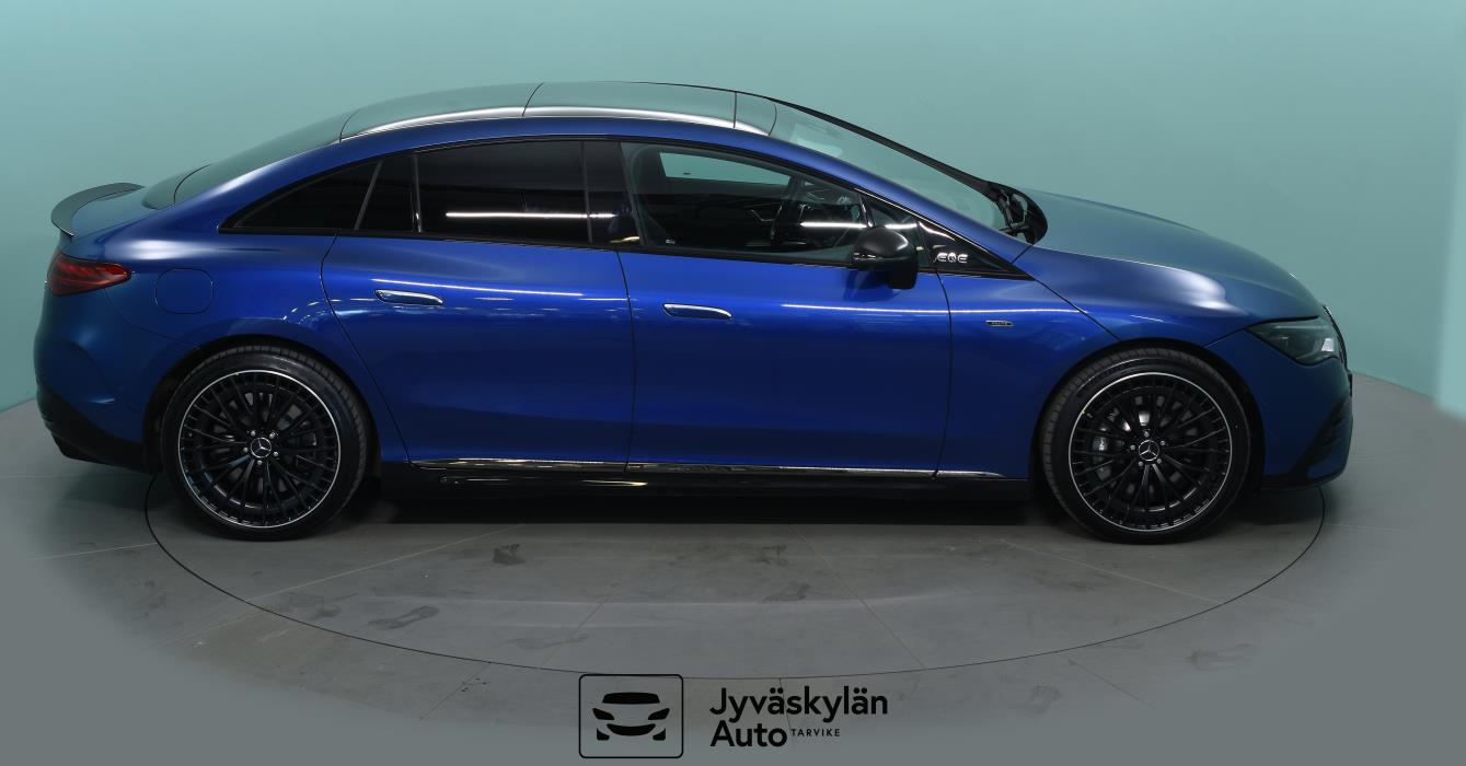 MERCEDES-BENZ EQE 2022