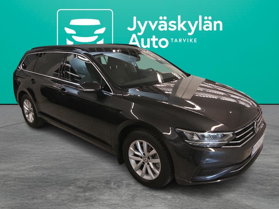 VOLKSWAGEN Passat 2023