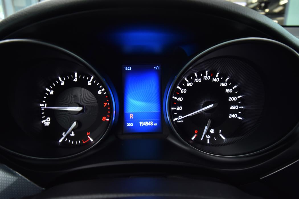 TOYOTA Avensis 2016