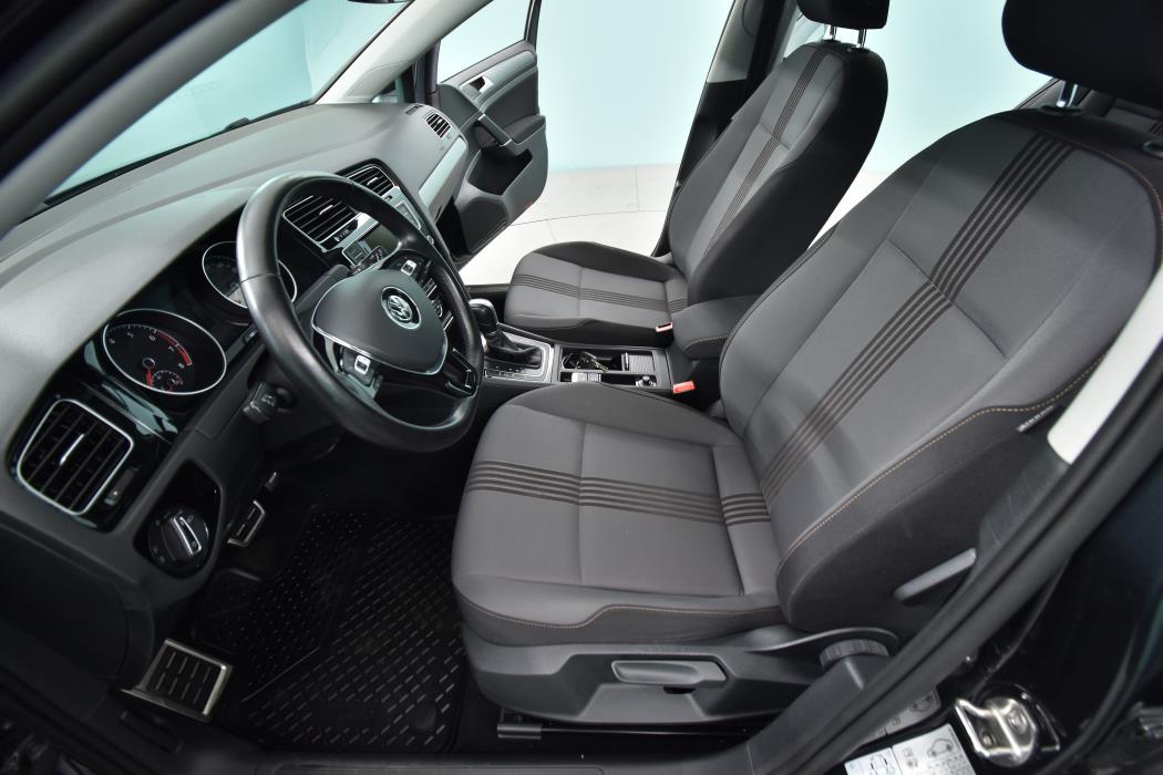 VOLKSWAGEN Golf 2017