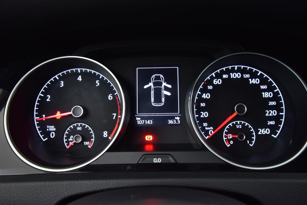 VOLKSWAGEN Golf 2017