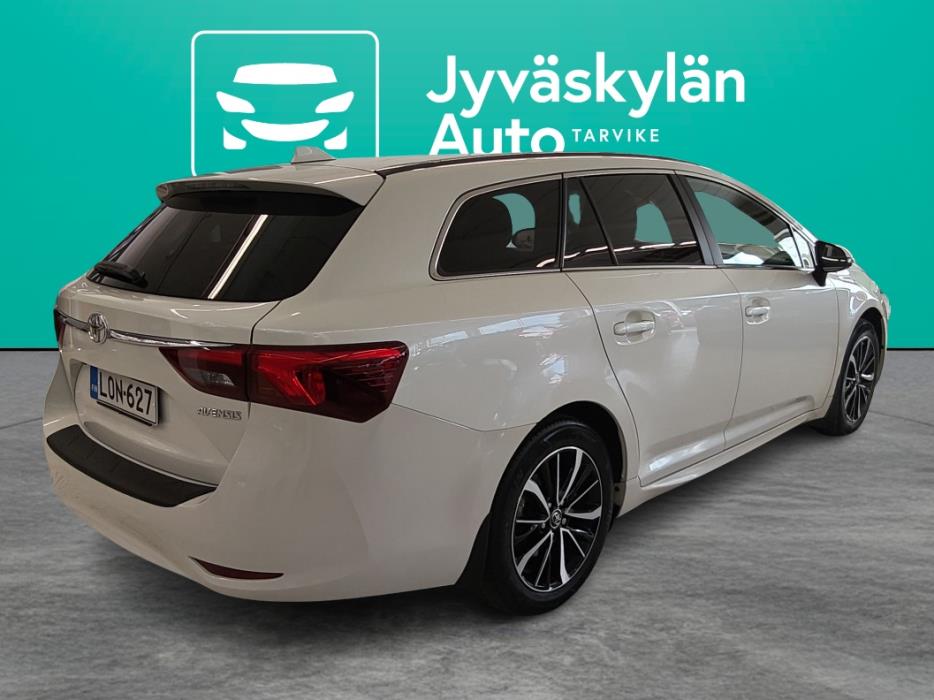 TOYOTA Avensis 2018