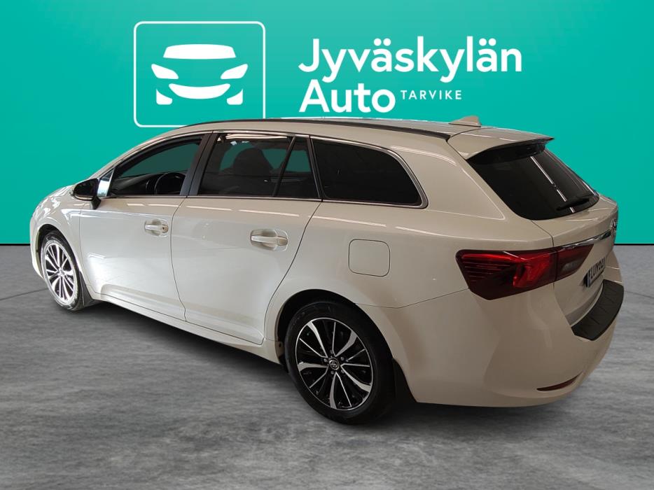 TOYOTA Avensis 2018