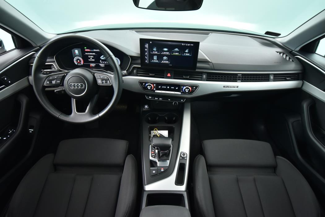 Audi A4 2023