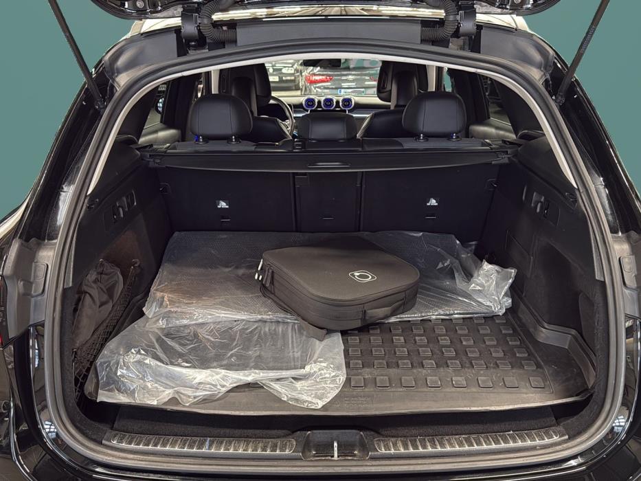MERCEDES-BENZ GLC 2023