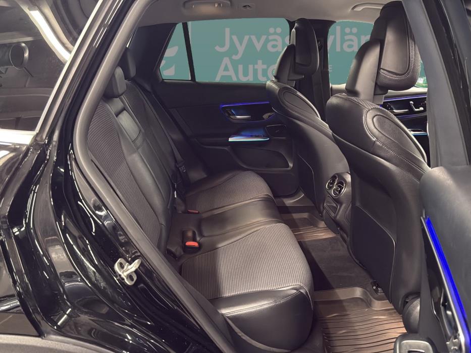 MERCEDES-BENZ GLC 2023