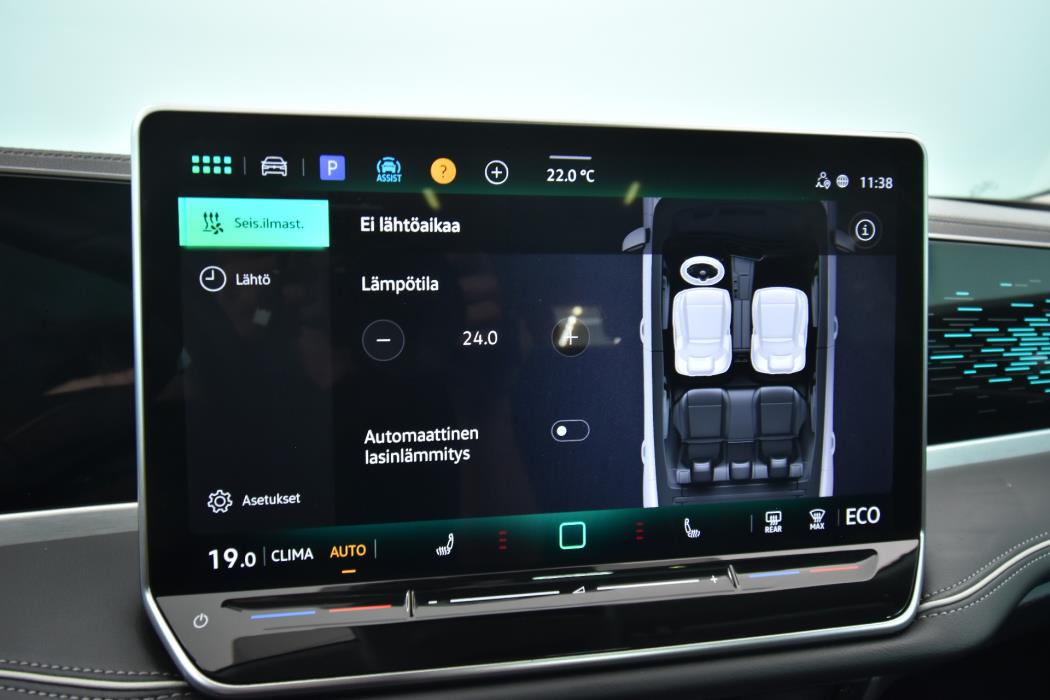 VOLKSWAGEN Passat 2024