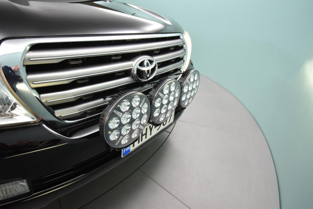 TOYOTA Land Cruiser V8 2008